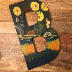 Canvas letter B